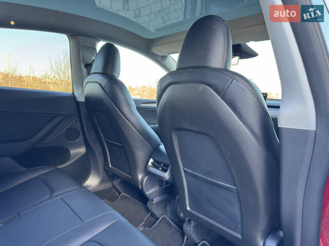 Красный Тесла Model Y, объемом двигателя 0 л и пробегом 8 тыс. км за 29999 $, фото 48 на Automoto.ua