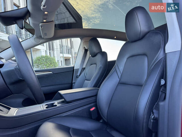 Красный Тесла Model Y, объемом двигателя 0 л и пробегом 8 тыс. км за 29999 $, фото 58 на Automoto.ua