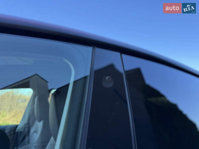 Красный Тесла Model Y, объемом двигателя 0 л и пробегом 8 тыс. км за 29999 $, фото 9 на Automoto.ua