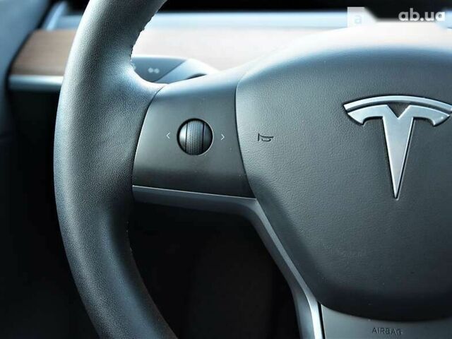 Тесла Model Y 2020 в Киеве на Automoto.ua Тесла Model Y, объемом двигателя 0 л и пробегом 73 тыс. км за 39999 $, фото 22 на Automoto.ua