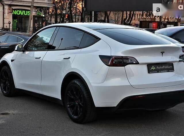 Тесла Model Y 2020 в Киеве на Automoto.ua Тесла Model Y, объемом двигателя 0 л и пробегом 73 тыс. км за 39999 $, фото 7 на Automoto.ua