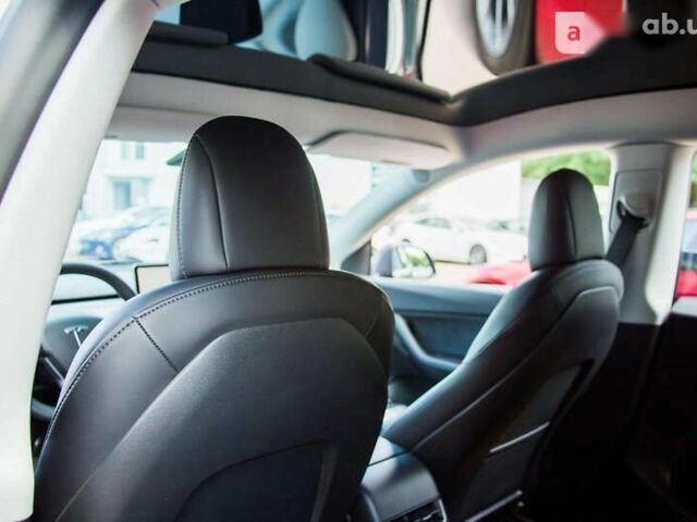 Тесла Model Y, объемом двигателя 0 л и пробегом 32 тыс. км за 44999 $, фото 13 на Automoto.ua