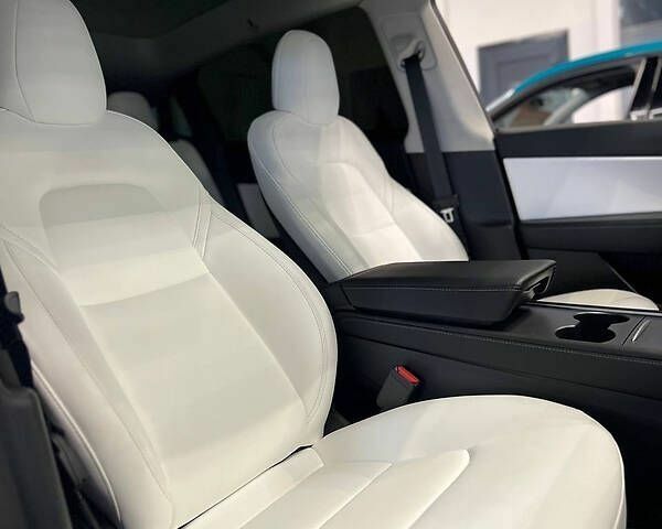 Тесла Model Y, объемом двигателя 0 л и пробегом 4 тыс. км за 64900 $, фото 12 на Automoto.ua