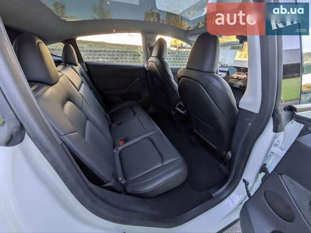 Тесла Model Y, объемом двигателя 0 л и пробегом 29 тыс. км за 37900 $, фото 26 на Automoto.ua