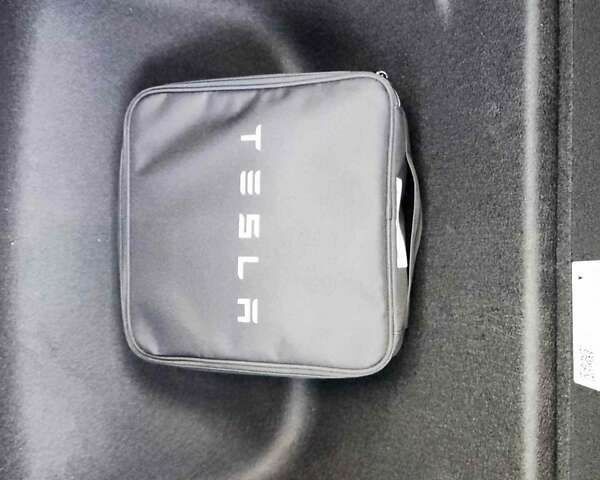 Тесла Model Y, объемом двигателя 0 л и пробегом 1 тыс. км за 62443 $, фото 17 на Automoto.ua