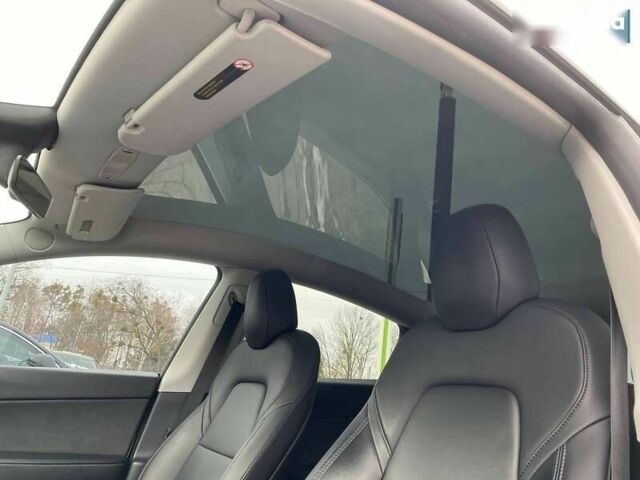 Тесла Model Y, объемом двигателя 4.25 л и пробегом 75 тыс. км за 28300 $, фото 17 на Automoto.ua