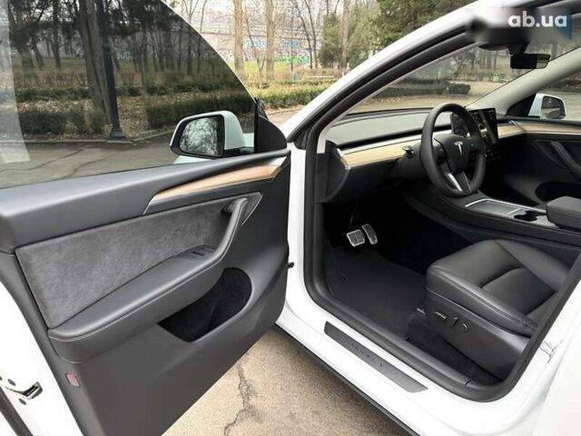 Тесла Model Y, об'ємом двигуна 4.25 л та пробігом 11 тис. км за 29950 $, фото 9 на Automoto.ua