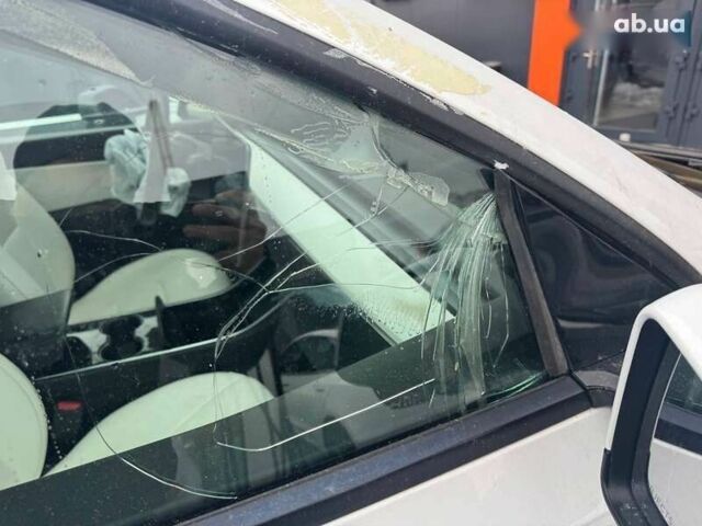 Тесла Model Y, об'ємом двигуна 0 л та пробігом 98 тис. км за 15000 $, фото 5 на Automoto.ua