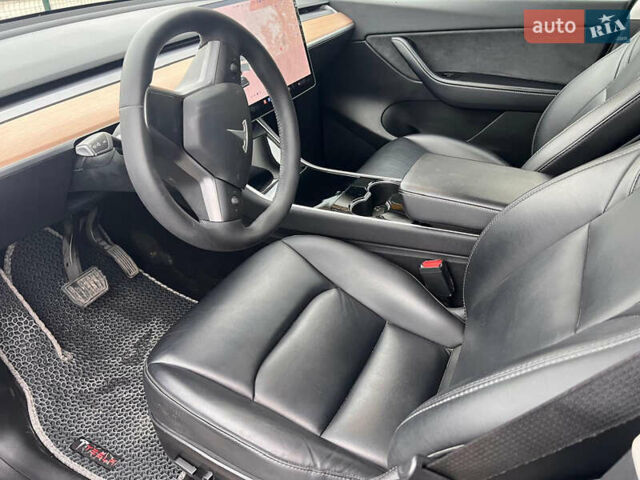 Тесла Model Y, объемом двигателя 0 л и пробегом 114 тыс. км за 28000 $, фото 6 на Automoto.ua