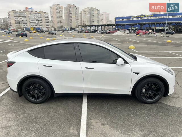 Тесла Model Y, объемом двигателя 0 л и пробегом 58 тыс. км за 28100 $, фото 13 на Automoto.ua