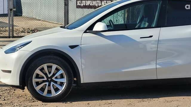 Тесла Model Y, объемом двигателя 0 л и пробегом 177 тыс. км за 22999 $, фото 3 на Automoto.ua