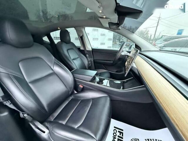 Тесла Model Y, объемом двигателя 0 л и пробегом 142 тыс. км за 18800 $, фото 17 на Automoto.ua