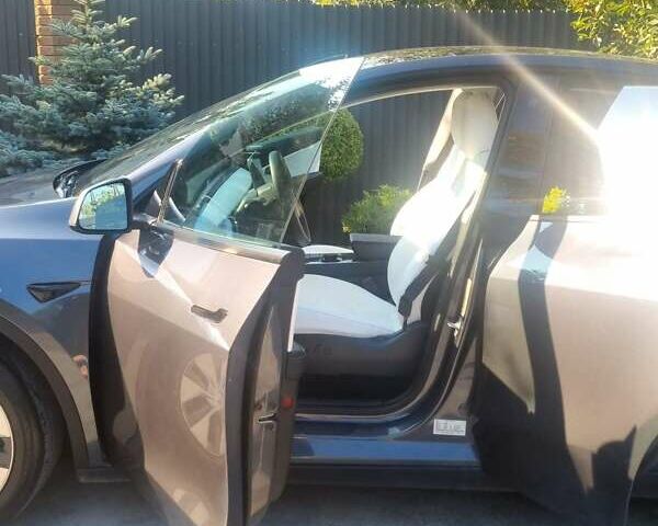Тесла Model Y, объемом двигателя 0 л и пробегом 24 тыс. км за 24000 $, фото 18 на Automoto.ua