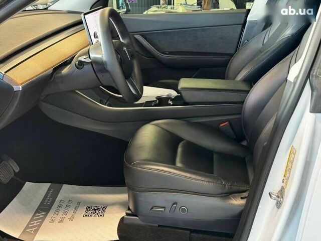 Тесла Model Y, объемом двигателя 0 л и пробегом 46 тыс. км за 22900 $, фото 17 на Automoto.ua