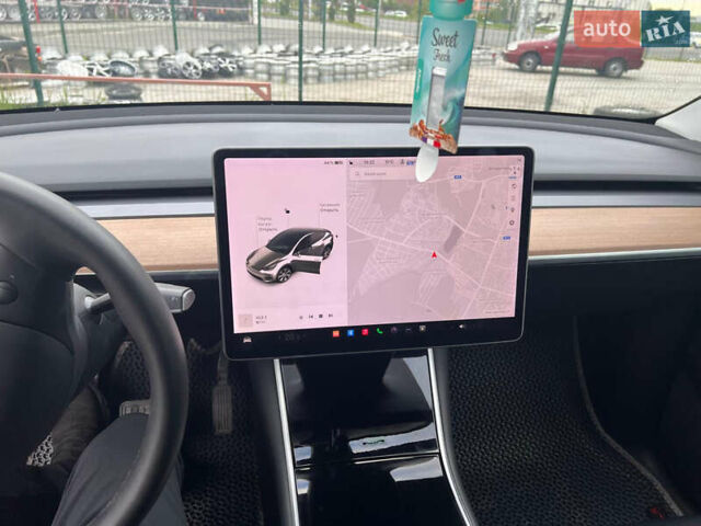 Тесла Model Y, объемом двигателя 0 л и пробегом 114 тыс. км за 28000 $, фото 5 на Automoto.ua