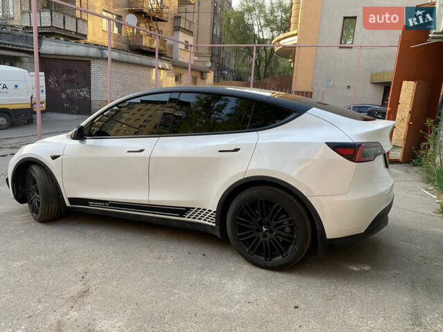 Тесла Model Y, объемом двигателя 0 л и пробегом 19 тыс. км за 27900 $, фото 2 на Automoto.ua