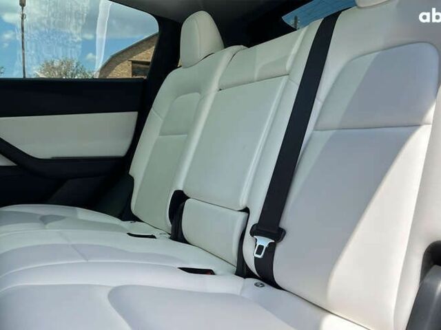 Тесла Model Y, объемом двигателя 0 л и пробегом 70 тыс. км за 26500 $, фото 20 на Automoto.ua