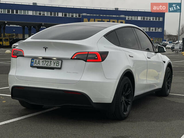 Тесла Model Y, объемом двигателя 0 л и пробегом 58 тыс. км за 28100 $, фото 18 на Automoto.ua