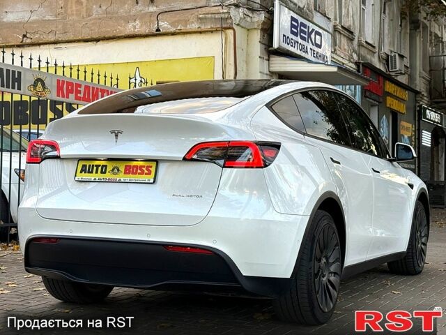 Тесла Model Y 2021 в Николаеве на Automoto.ua Тесла Model Y, объемом двигателя 0.28 л и пробегом 80 тыс. км за 24999 $, фото 9 на Automoto.ua