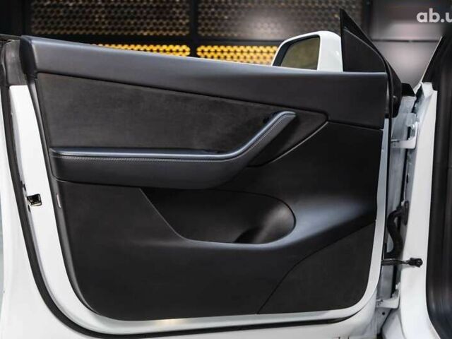 Тесла Model Y, объемом двигателя 0 л и пробегом 123 тыс. км за 22500 $, фото 12 на Automoto.ua