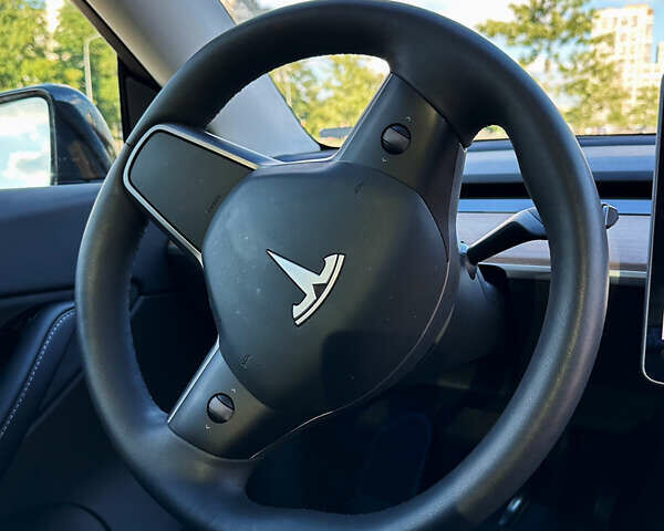 Тесла Model Y, объемом двигателя 0 л и пробегом 21 тыс. км за 49999 $, фото 9 на Automoto.ua
