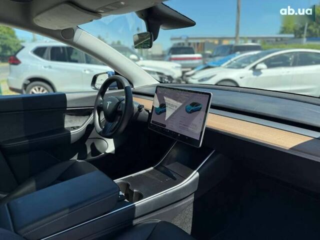 Тесла Model Y, объемом двигателя 0 л и пробегом 112 тыс. км за 16900 $, фото 12 на Automoto.ua