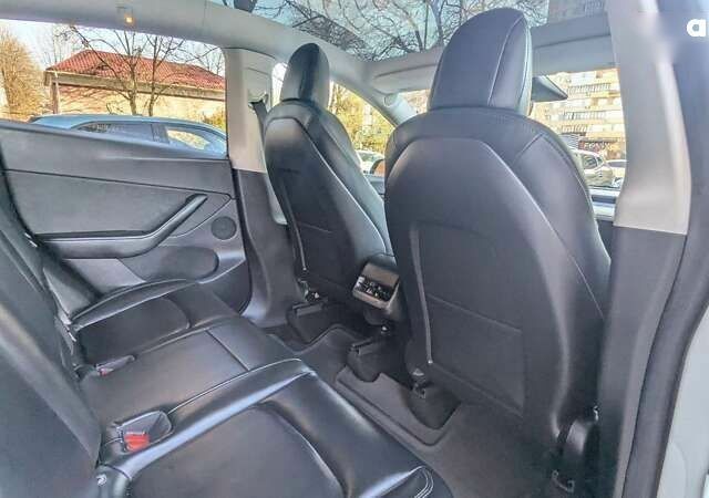 Тесла Model Y, объемом двигателя 0 л и пробегом 129 тыс. км за 24205 $, фото 25 на Automoto.ua