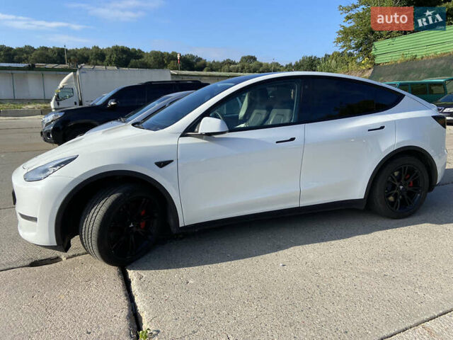 Тесла Model Y, объемом двигателя 0 л и пробегом 61 тыс. км за 27500 $, фото 15 на Automoto.ua