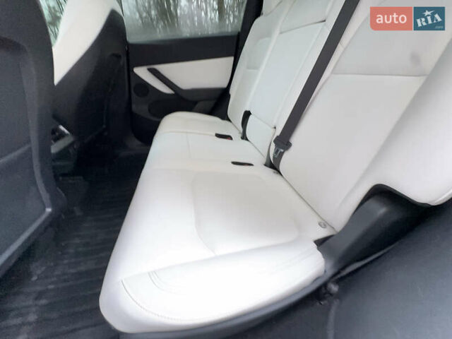 Тесла Model Y, объемом двигателя 0 л и пробегом 61 тыс. км за 24500 $, фото 23 на Automoto.ua