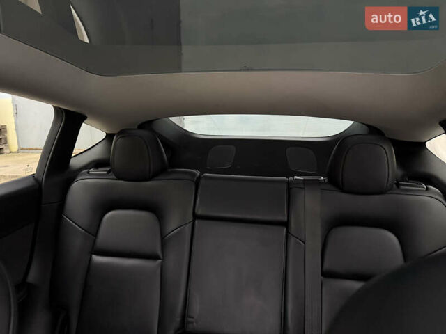 Тесла Model Y, объемом двигателя 0 л и пробегом 63 тыс. км за 25500 $, фото 8 на Automoto.ua