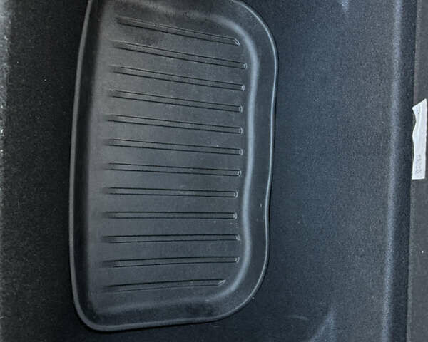 Тесла Model Y, об'ємом двигуна 0 л та пробігом 98 тис. км за 23400 $, фото 21 на Automoto.ua