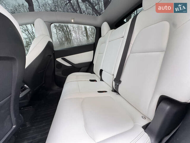 Тесла Model Y, объемом двигателя 0 л и пробегом 61 тыс. км за 24500 $, фото 22 на Automoto.ua