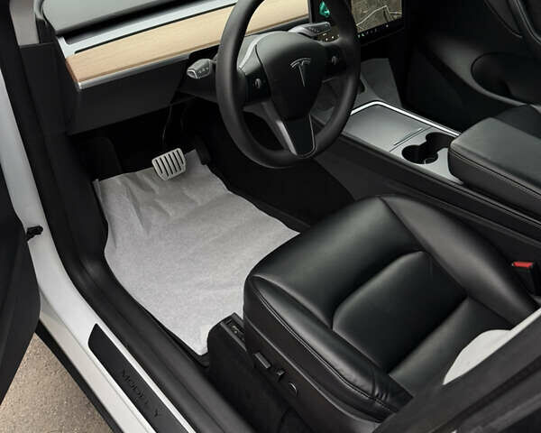 Тесла Model Y, объемом двигателя 0 л и пробегом 63 тыс. км за 25500 $, фото 4 на Automoto.ua