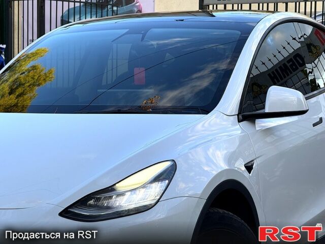 Тесла Model Y 2021 в Николаеве на Automoto.ua Тесла Model Y, объемом двигателя 0.28 л и пробегом 80 тыс. км за 24999 $, фото 2 на Automoto.ua