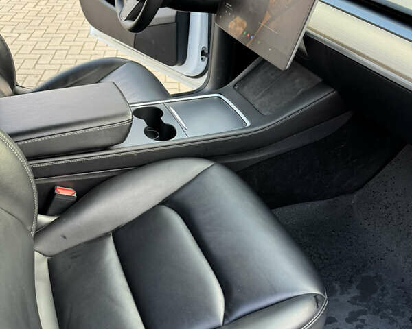 Тесла Model Y, об'ємом двигуна 0 л та пробігом 98 тис. км за 23400 $, фото 18 на Automoto.ua