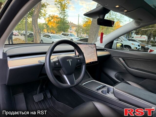 Тесла Model Y 2021 в Николаеве на Automoto.ua Тесла Model Y, объемом двигателя 0.28 л и пробегом 80 тыс. км за 24999 $, фото 10 на Automoto.ua