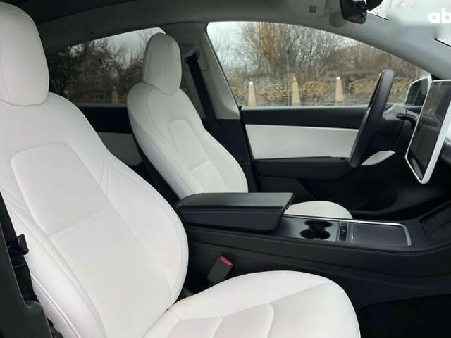 Тесла Model Y, объемом двигателя 0 л и пробегом 88 тыс. км за 26800 $, фото 15 на Automoto.ua