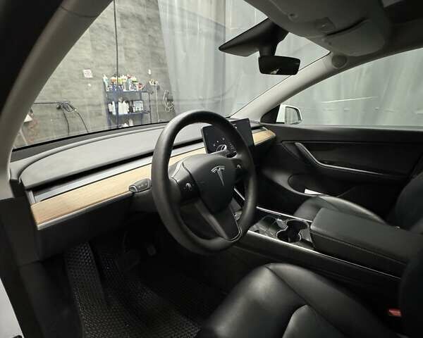 Тесла Model Y, объемом двигателя 0 л и пробегом 67 тыс. км за 23300 $, фото 4 на Automoto.ua