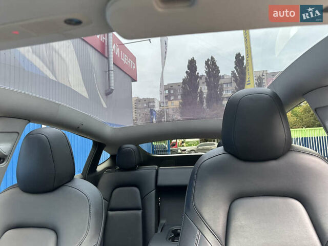 Тесла Model Y, объемом двигателя 0 л и пробегом 105 тыс. км за 25000 $, фото 23 на Automoto.ua