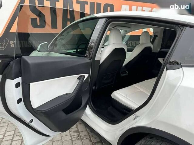 Тесла Model Y, объемом двигателя 0 л и пробегом 60 тыс. км за 28000 $, фото 25 на Automoto.ua