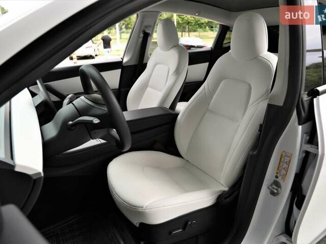 Тесла Model Y, об'ємом двигуна 0 л та пробігом 46 тис. км за 27900 $, фото 6 на Automoto.ua