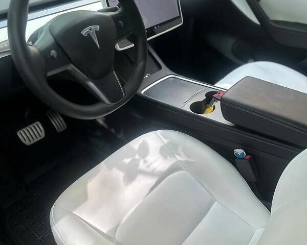 Тесла Model Y, объемом двигателя 0 л и пробегом 12 тыс. км за 33500 $, фото 4 на Automoto.ua