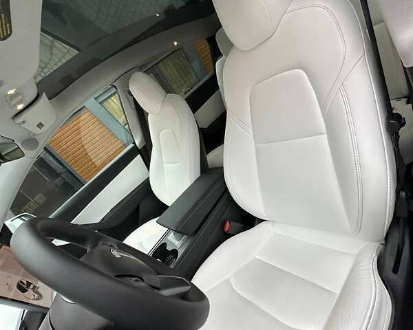 Тесла Model Y, объемом двигателя 0 л и пробегом 60 тыс. км за 28000 $, фото 16 на Automoto.ua