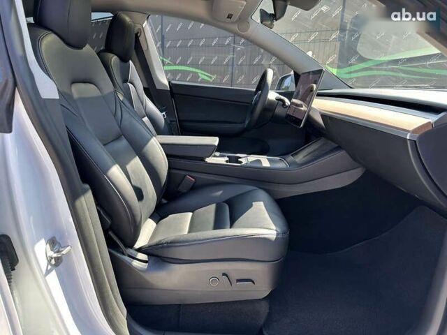 Тесла Model Y, объемом двигателя 0 л и пробегом 94 тыс. км за 21999 $, фото 15 на Automoto.ua