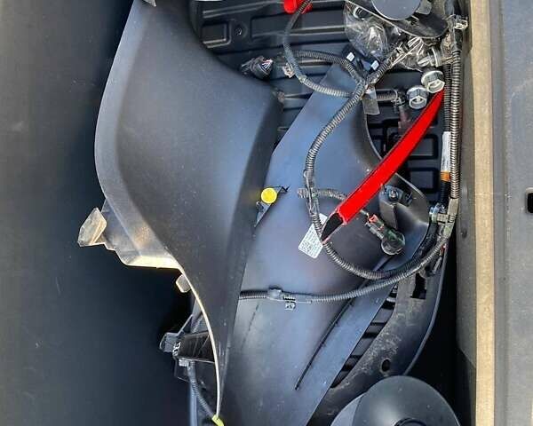 Тесла Model Y, объемом двигателя 0 л и пробегом 118 тыс. км за 21890 $, фото 13 на Automoto.ua