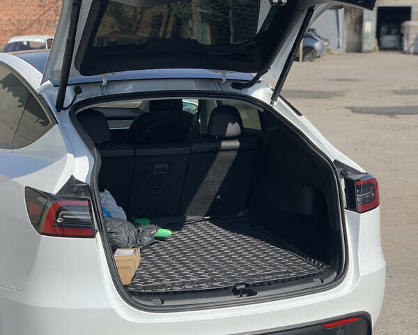 Тесла Model Y, объемом двигателя 0 л и пробегом 26 тыс. км за 35000 $, фото 15 на Automoto.ua