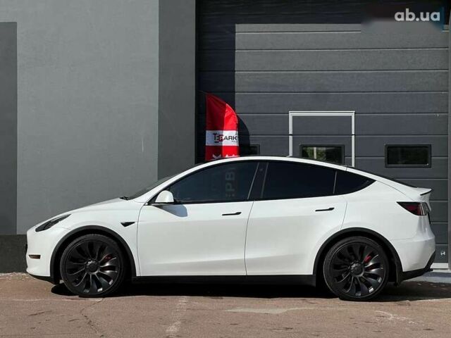 Тесла Model Y, объемом двигателя 0 л и пробегом 28 тыс. км за 29999 $, фото 5 на Automoto.ua