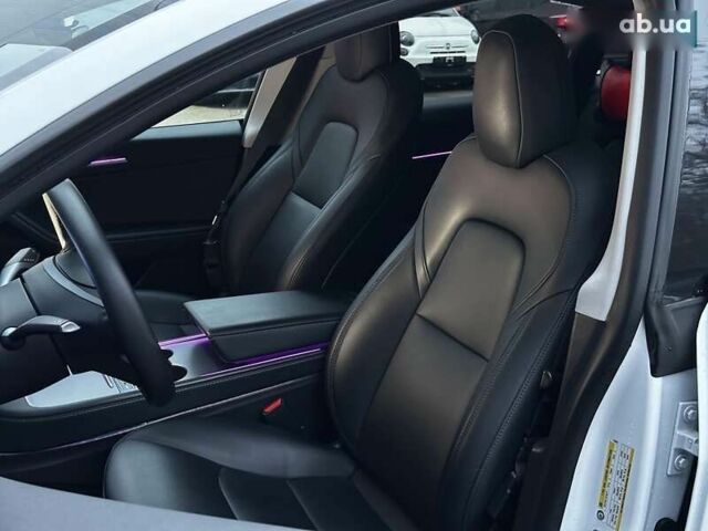 Тесла Model Y, объемом двигателя 0 л и пробегом 33 тыс. км за 35999 $, фото 11 на Automoto.ua