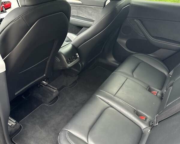 Тесла Model Y, объемом двигателя 0 л и пробегом 53 тыс. км за 26700 $, фото 10 на Automoto.ua