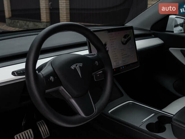 Тесла Model Y, объемом двигателя 0 л и пробегом 54 тыс. км за 28900 $, фото 21 на Automoto.ua